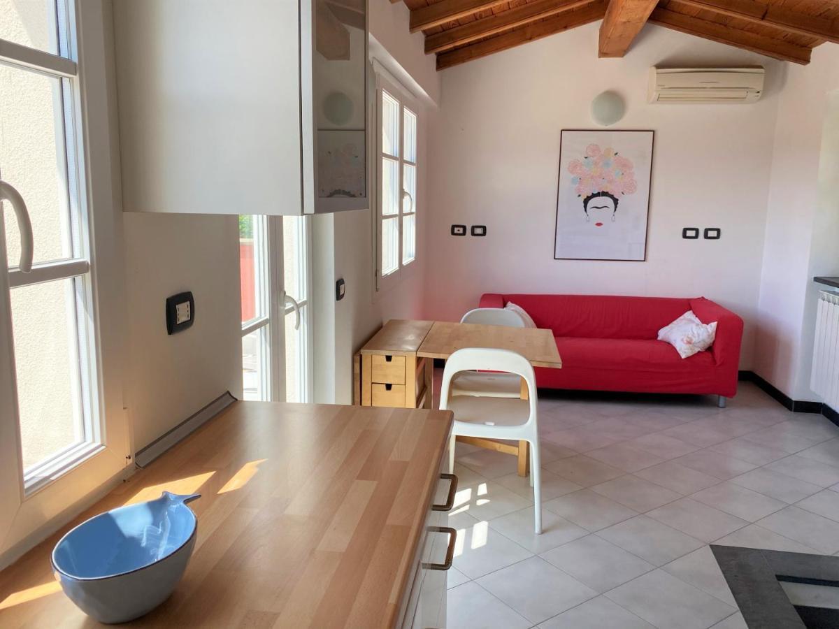 Le Case Della Lizza - Casa Rossa Levanto Luaran gambar