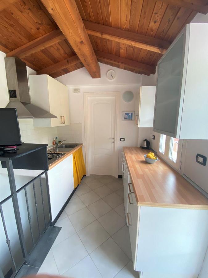 Le Case Della Lizza - Casa Rossa Levanto Luaran gambar