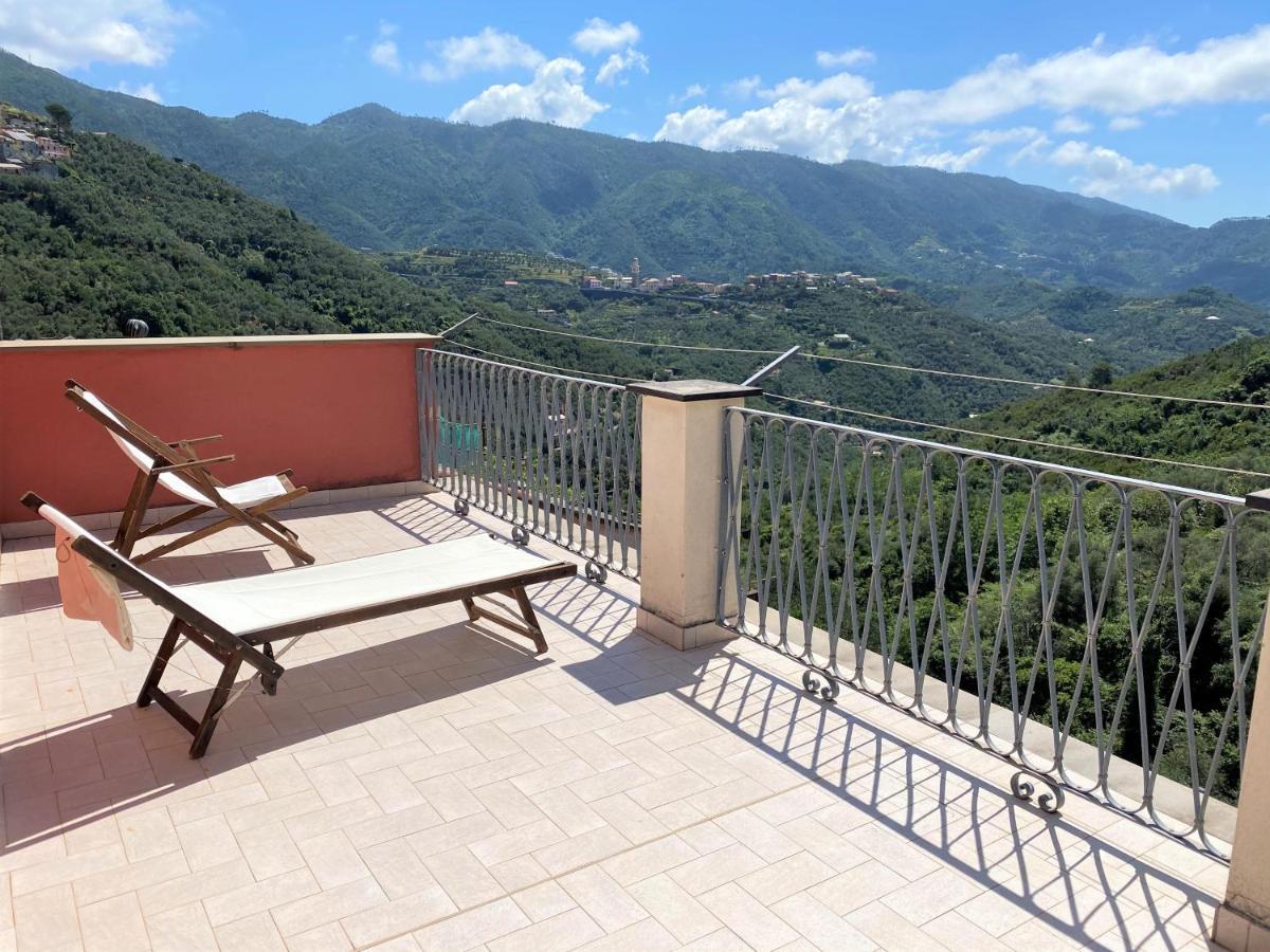 Le Case Della Lizza - Casa Rossa Levanto Luaran gambar