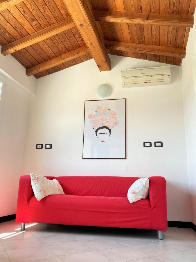 Le Case Della Lizza - Casa Rossa Levanto Luaran gambar